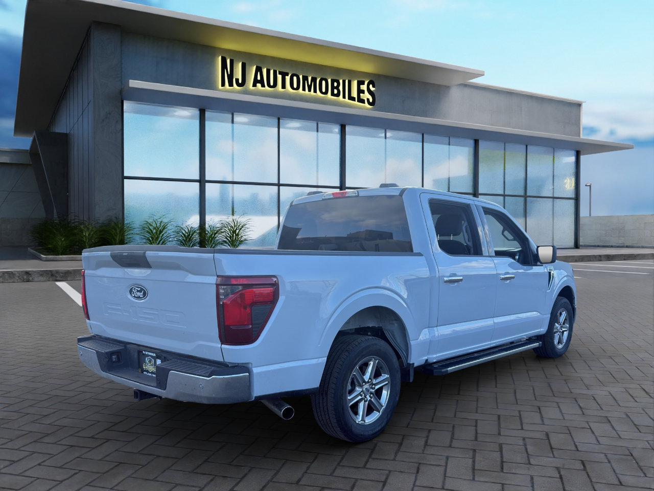 Used 2025 Ford F150 XLT w/ Equipment Group 301A Standard image 7