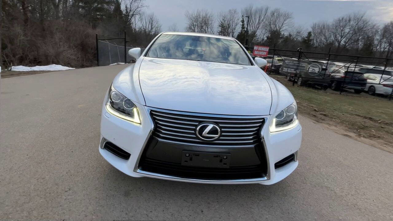 Used 2015 Lexus LS 460 AWD w/ Comfort Package image 1