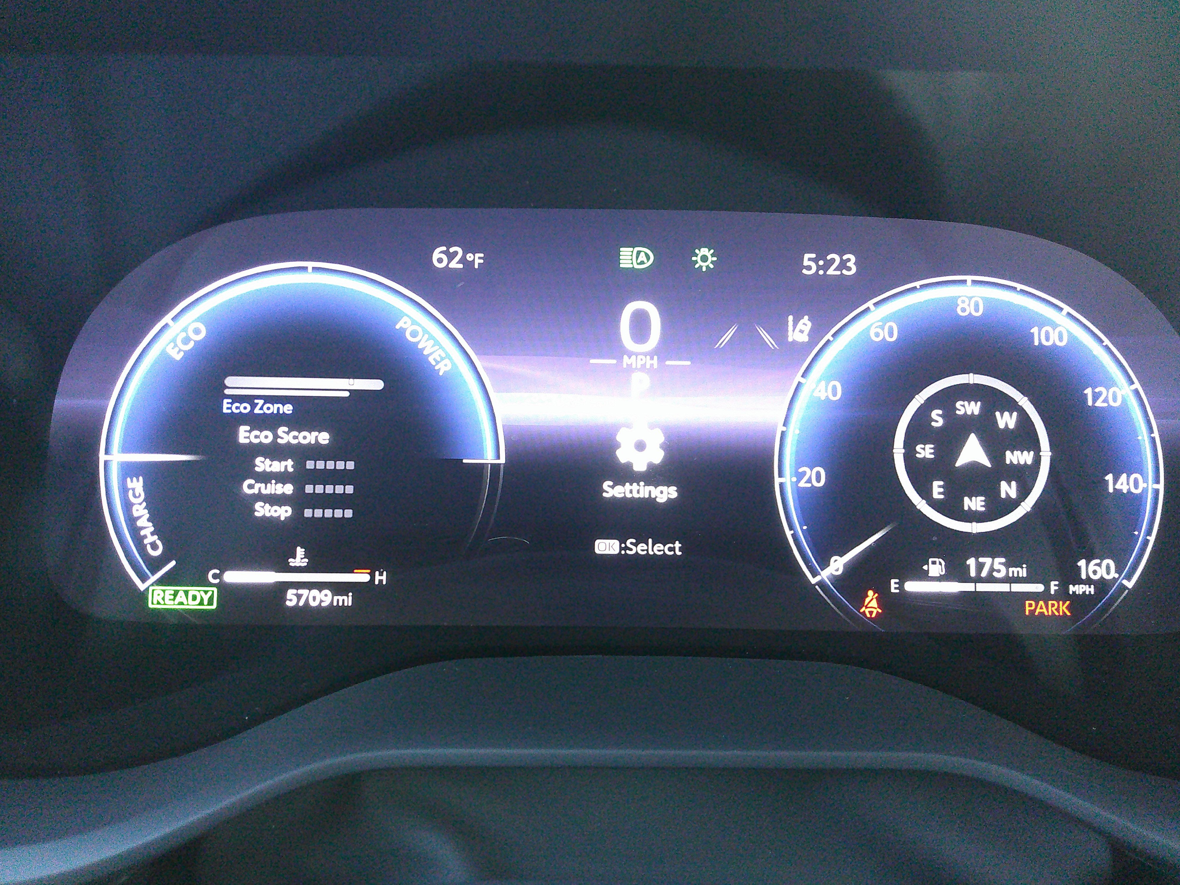 Used 2025 Toyota Sienna XSE w/ XSE Plus Package image 22