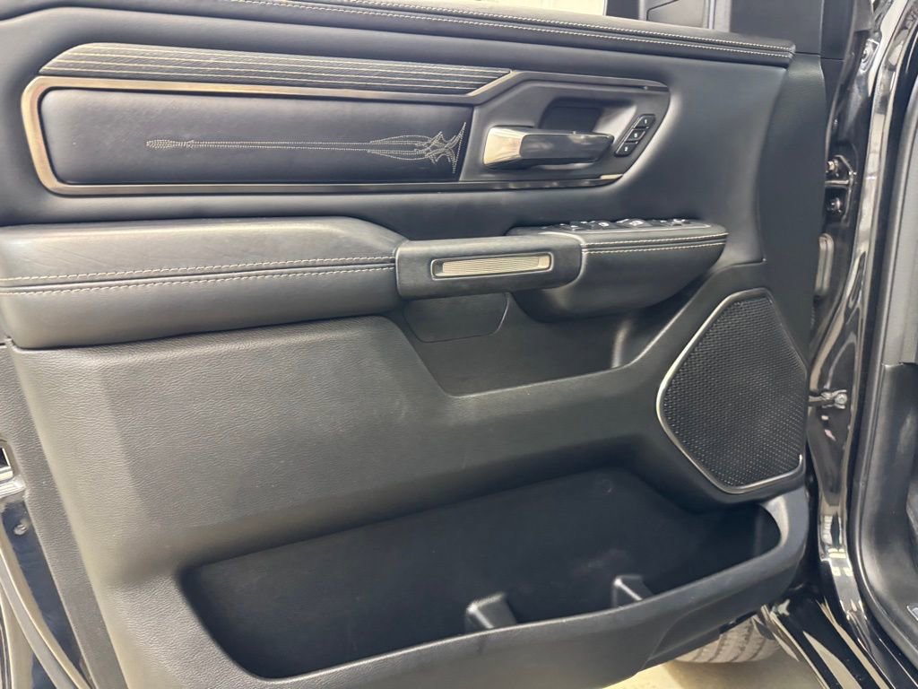 Used 2021 RAM 1500 Limited w/ Body Color Bumper Group image 9