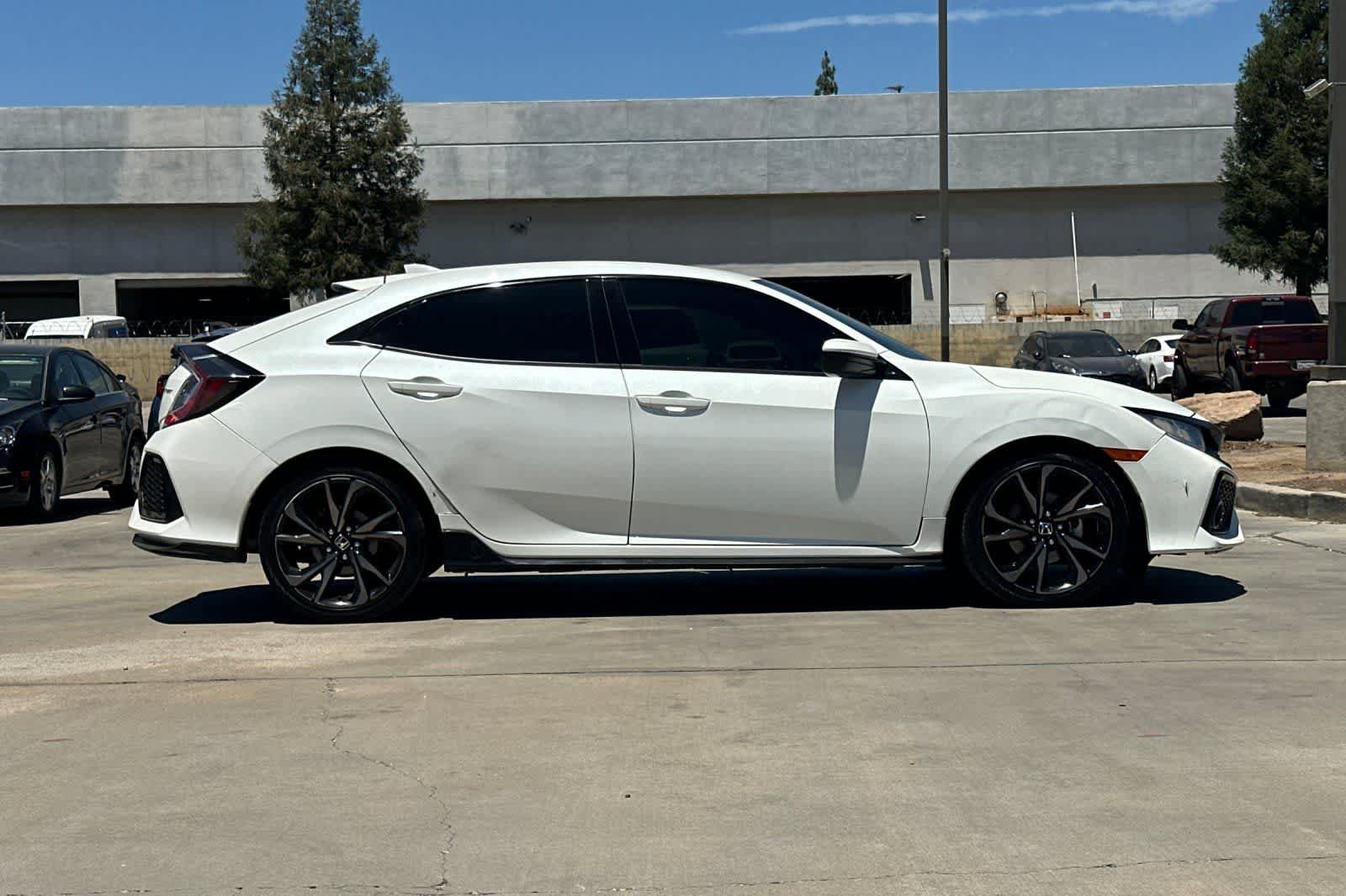 Used 2019 Honda Civic Sport image 9