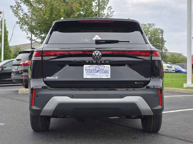 New 2026 Volkswagen Tiguan S AWD/4WD image 13