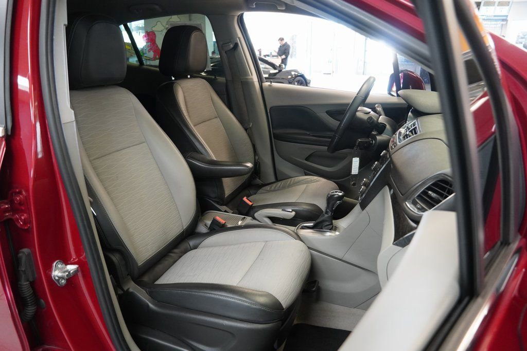 Used 2016 Buick Encore FWD image 30