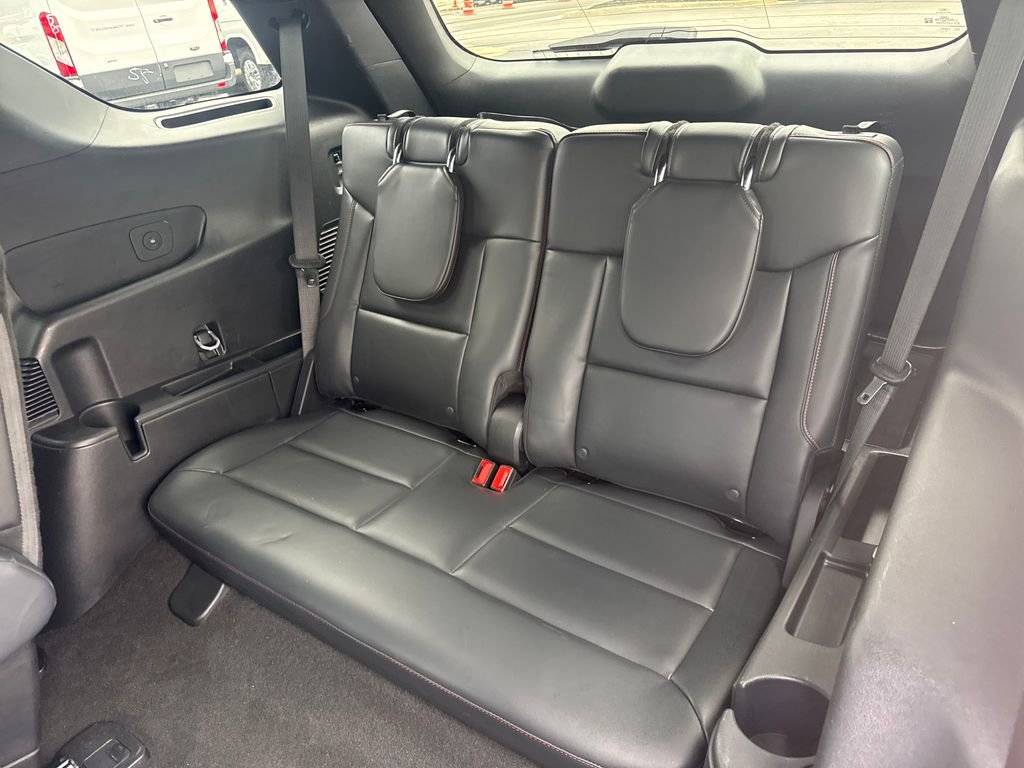 Used 2025 Ford Explorer ST image 18