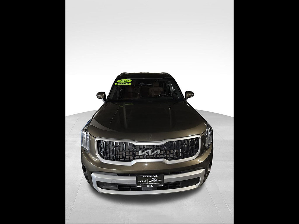 Used 2023 Kia Telluride EX w/ EX Captain's Chair Package AWD/4WD image 34