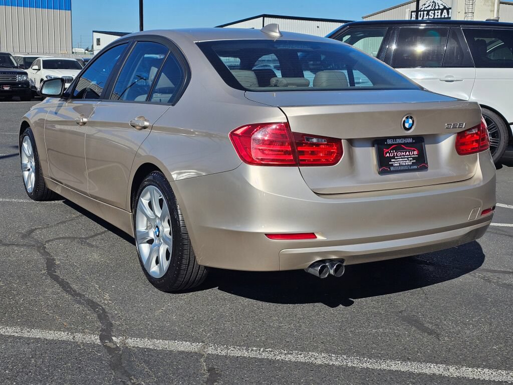 Used 2013 BMW 328i Sedan RWD image 3