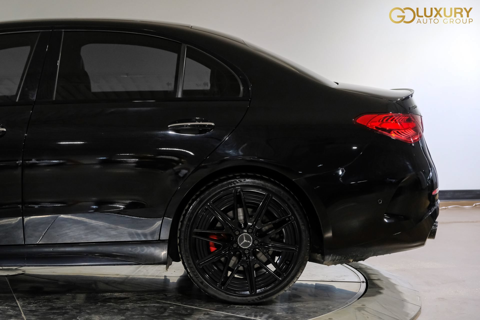 Used 2024 Mercedes-Benz C 43 AMG 4MATIC Sedan w/ AMG Dynamic Plus Package image 15