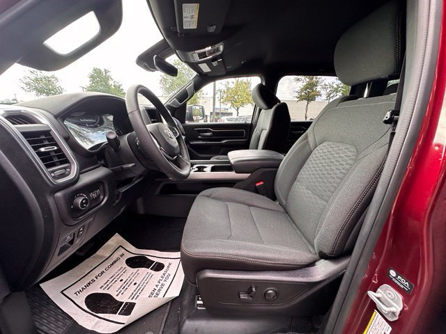 Used 2025 RAM 1500 Big Horn AWD/4WD image 26