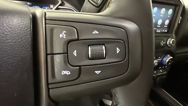 Used 2021 GMC Sierra 3500 AT4 w/ AT4 Premium Plus Package AWD/4WD image 16