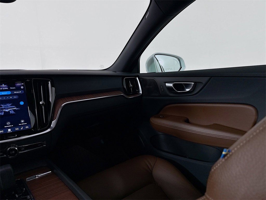 Used 2024 Volvo V60 B5 Cross Country Plus w/ Protection Package Premier image 25