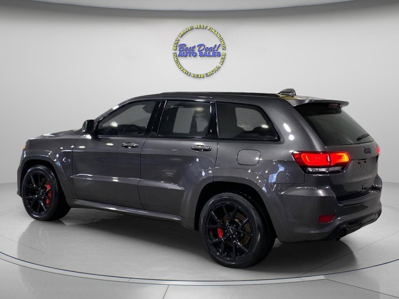 Used 2018 Jeep Grand Cherokee SRT AWD/4WD image 3