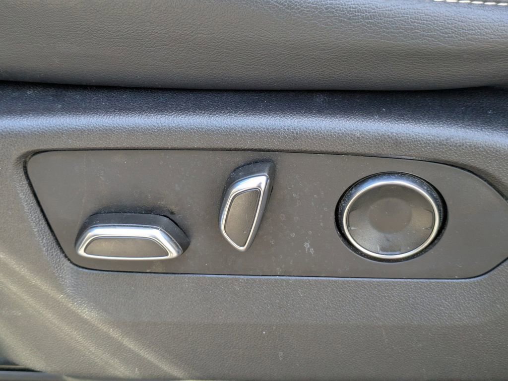 Used 2021 Cadillac Escalade Sport w/ Driver Assist Tech Package image 26