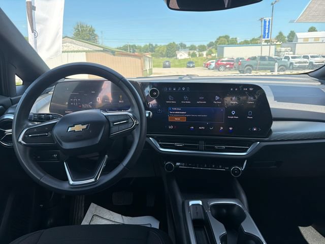 Used 2026 Chevrolet Equinox EV LT FWD image 12