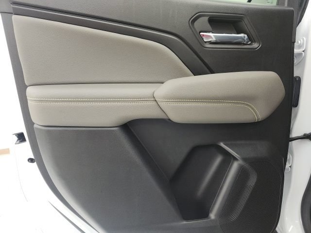 Used 2024 Chevrolet Colorado ZR2 AWD/4WD image 9