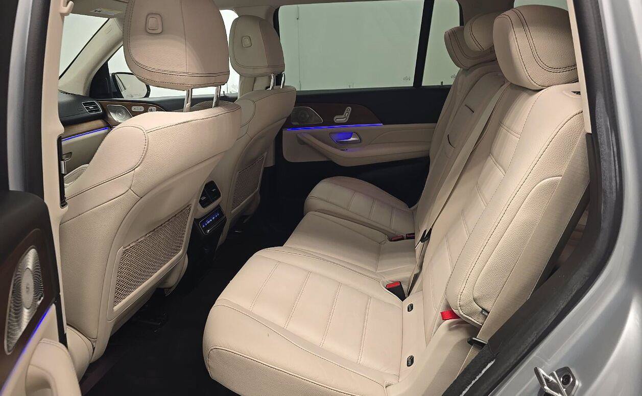Used 2022 Mercedes-Benz GLS 450 4MATIC image 8