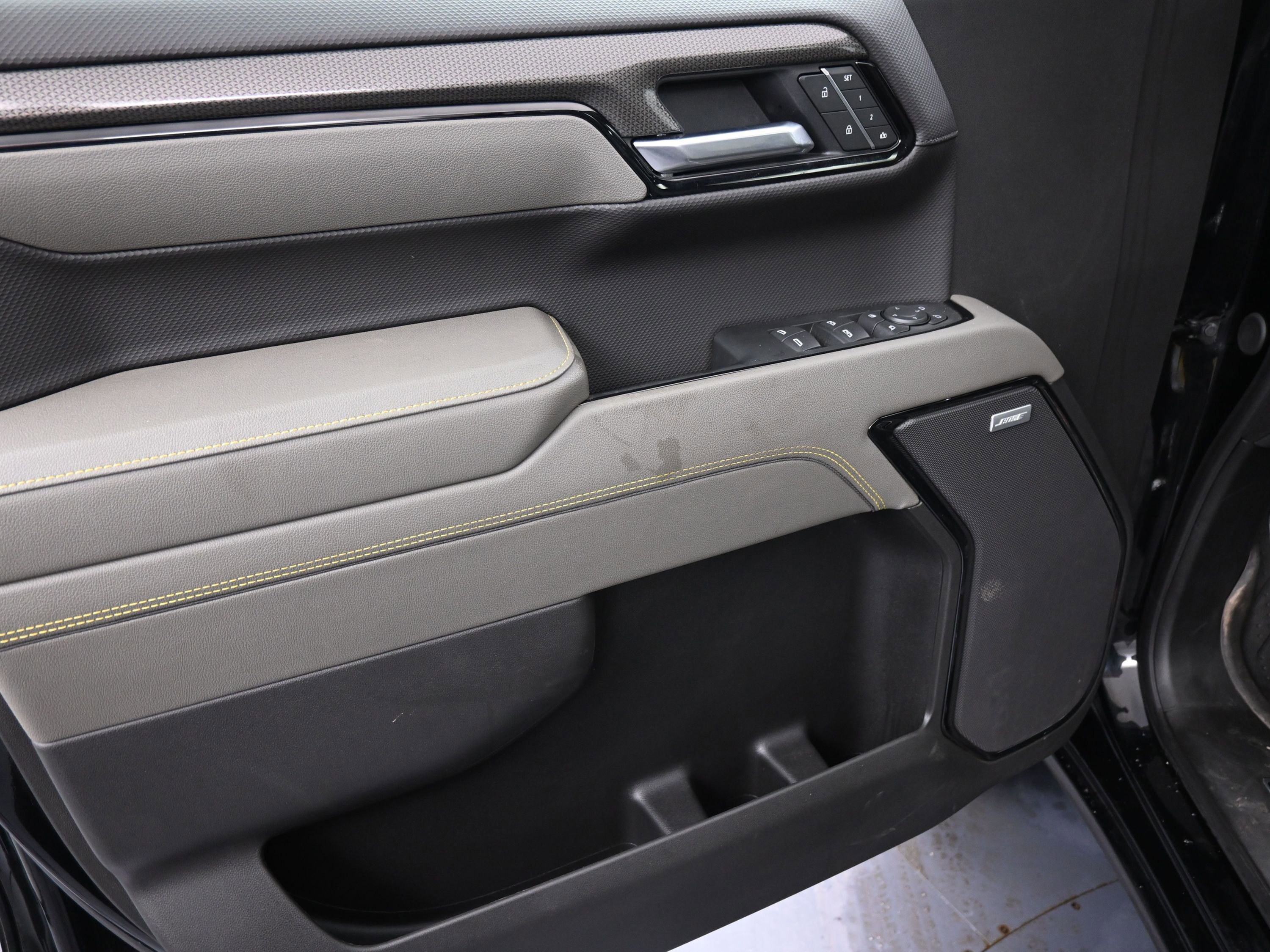 Certified 2025 Chevrolet Silverado 1500 ZR2 w/ Technology Package image 13