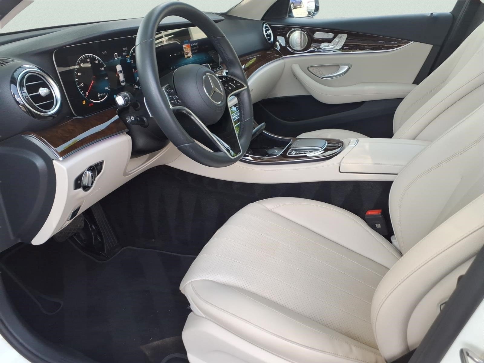 Certified 2023 Mercedes-Benz E 350 4MATIC Sedan image 10