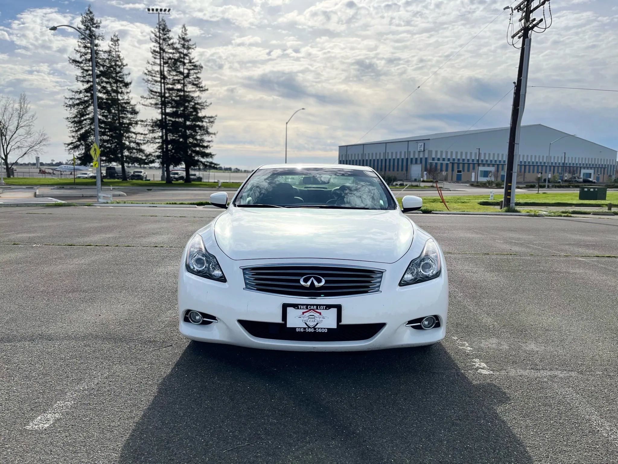 Used 2013 INFINITI G37 Journey w/ Premium Pkg image 2