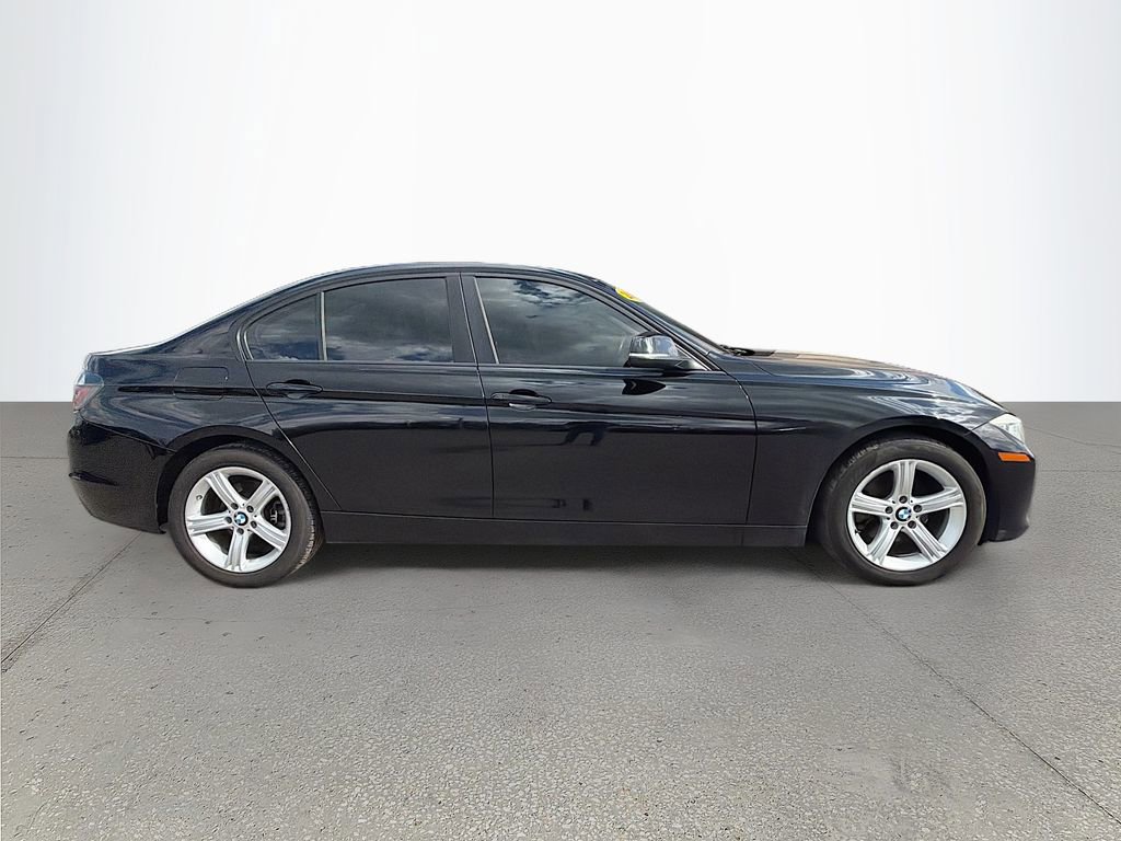 Used 2014 BMW 320i xDrive Sedan image 3