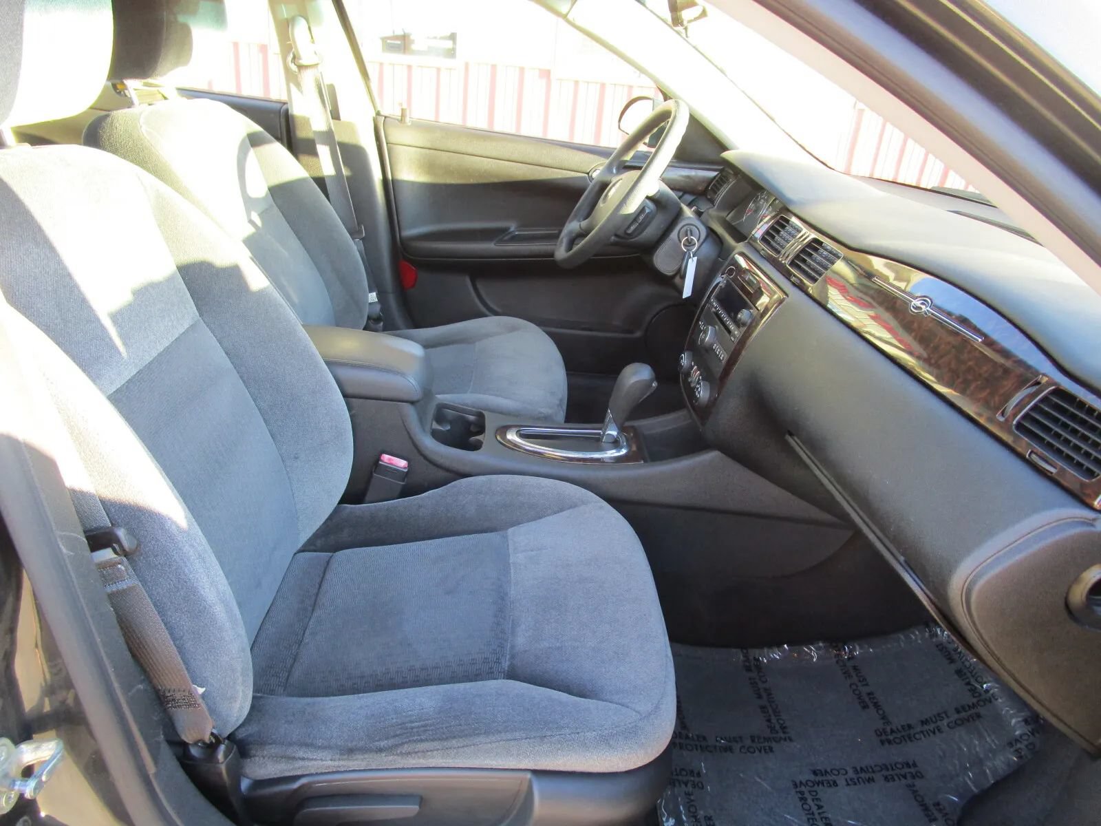 Used 2015 Chevrolet Impala LT w/ LT Sunroof Package FWD image 16