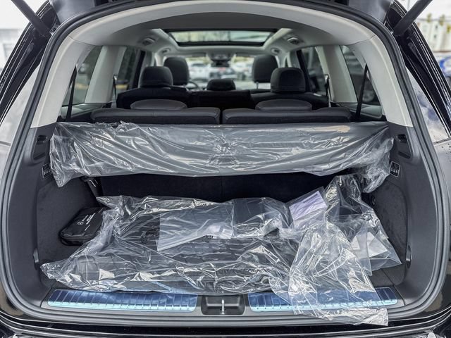 New 2026 Mercedes-Benz GLS 450 4MATIC image 10