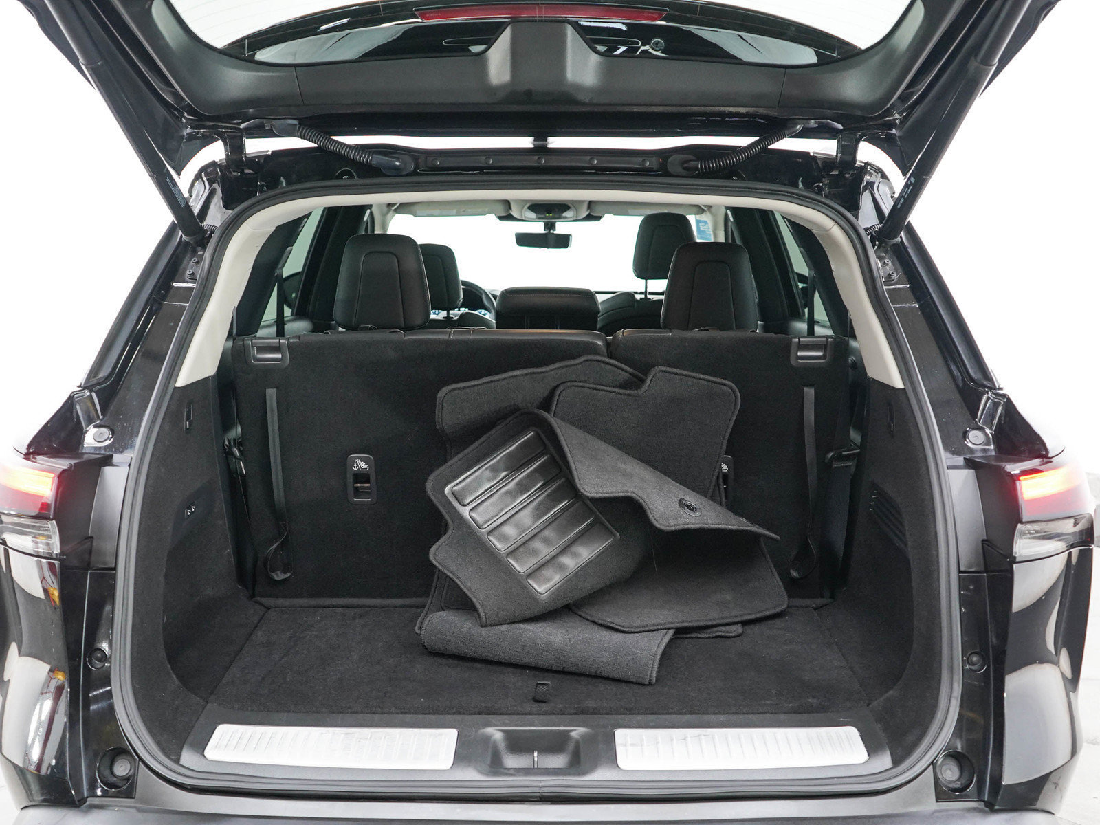 Used 2025 INFINITI QX60 Sensory AWD/4WD image 17