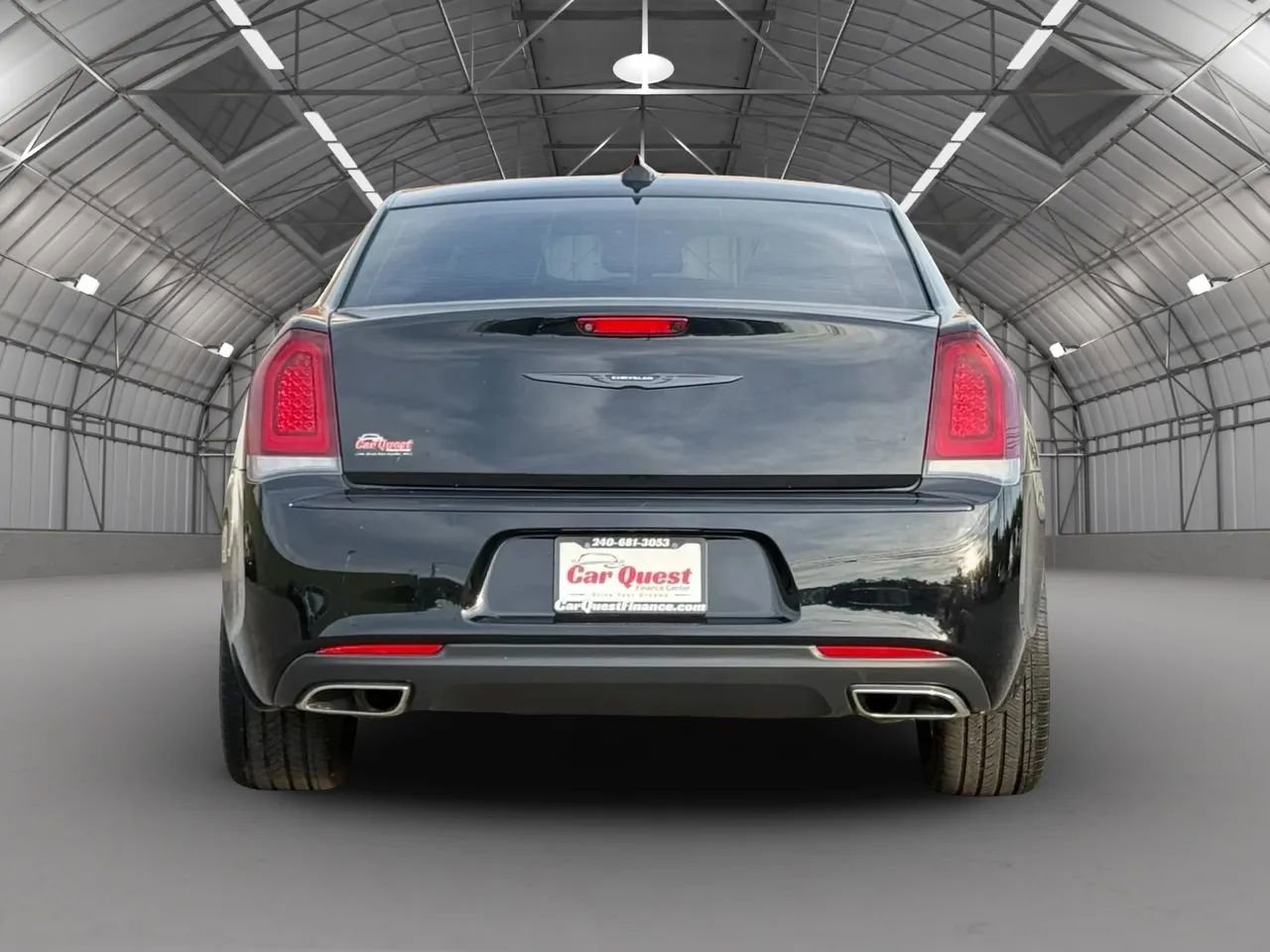 Used 2021 Chrysler 300 Touring w/ Sport Appearance Package RWD image 6