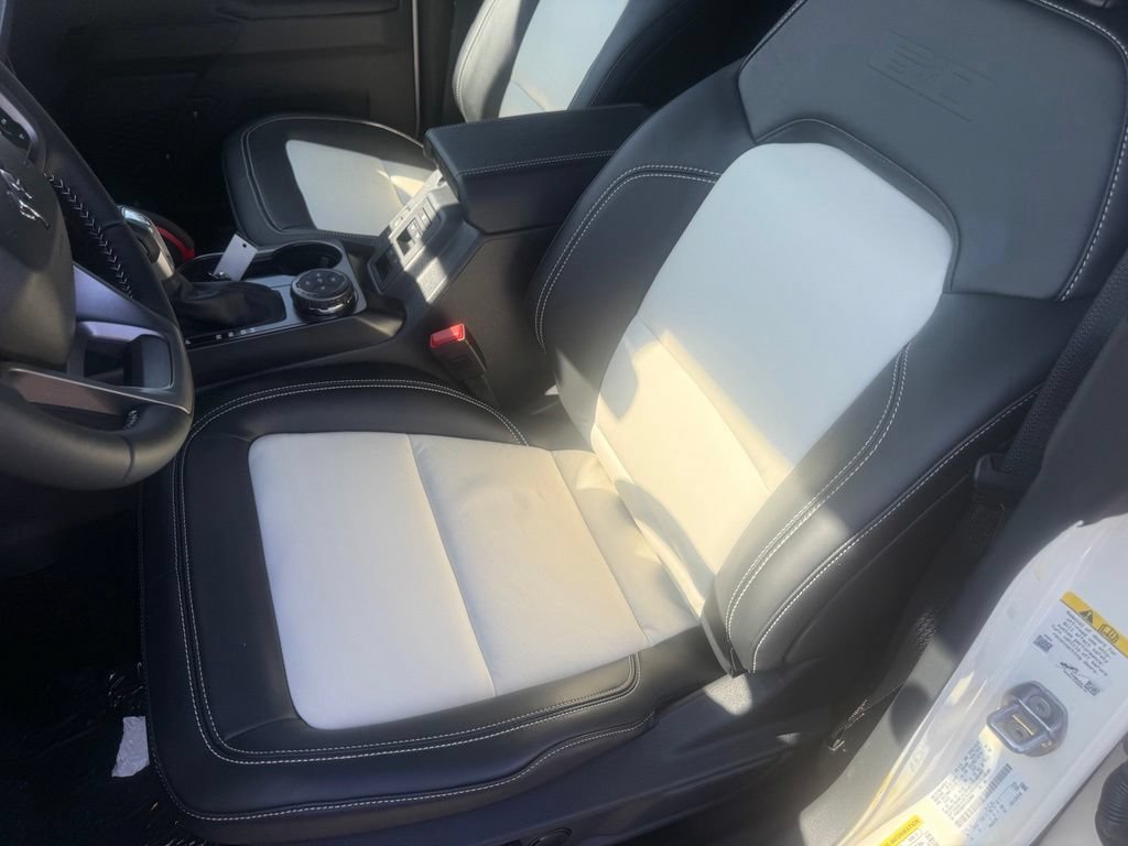New 2026 Ford Bronco Outer Banks w/ Sasquatch Package AWD/4WD image 17
