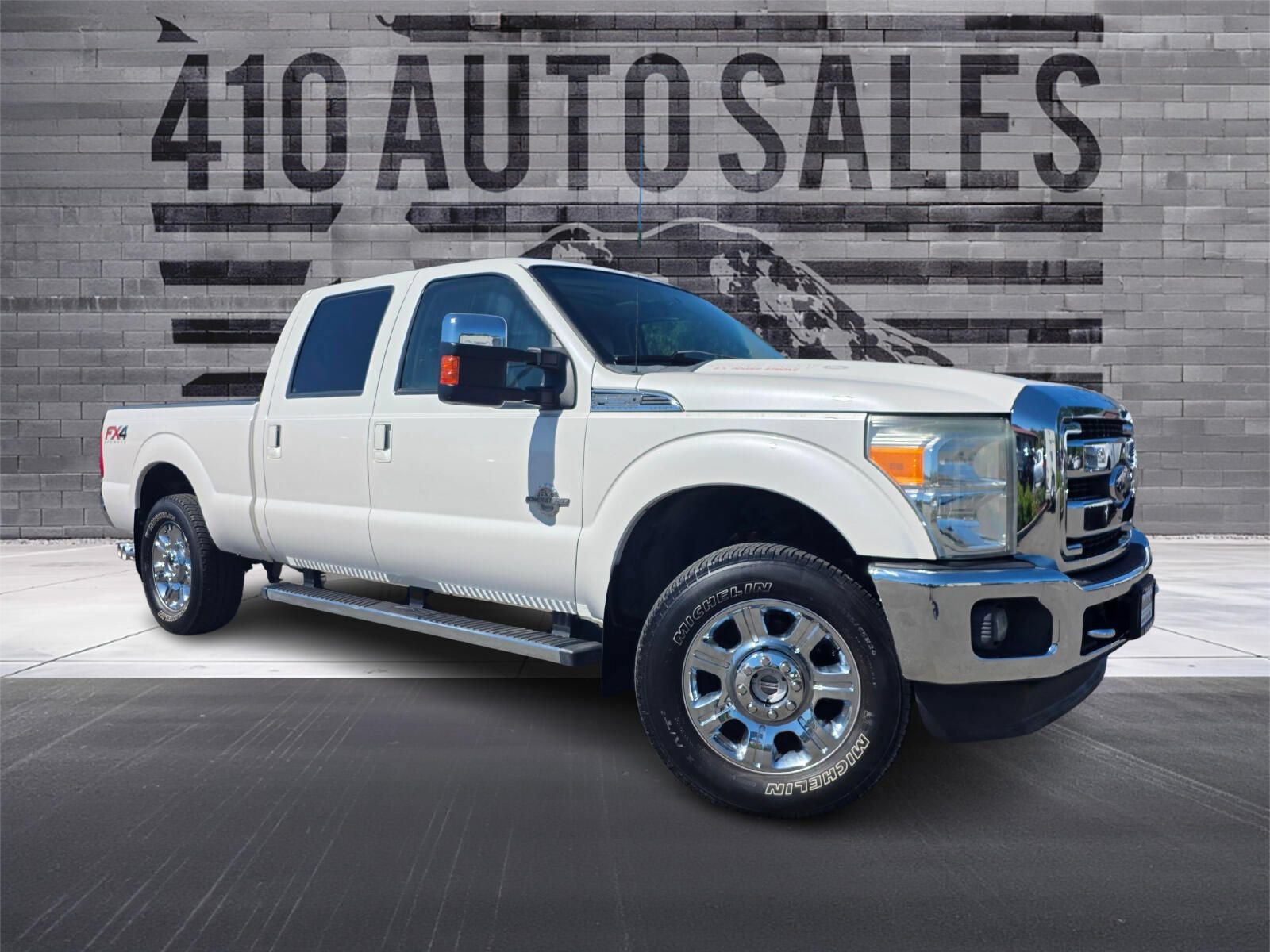 Used 2014 Ford F250 Lariat w/ Lariat Ultimate Package AWD/4WD image 1