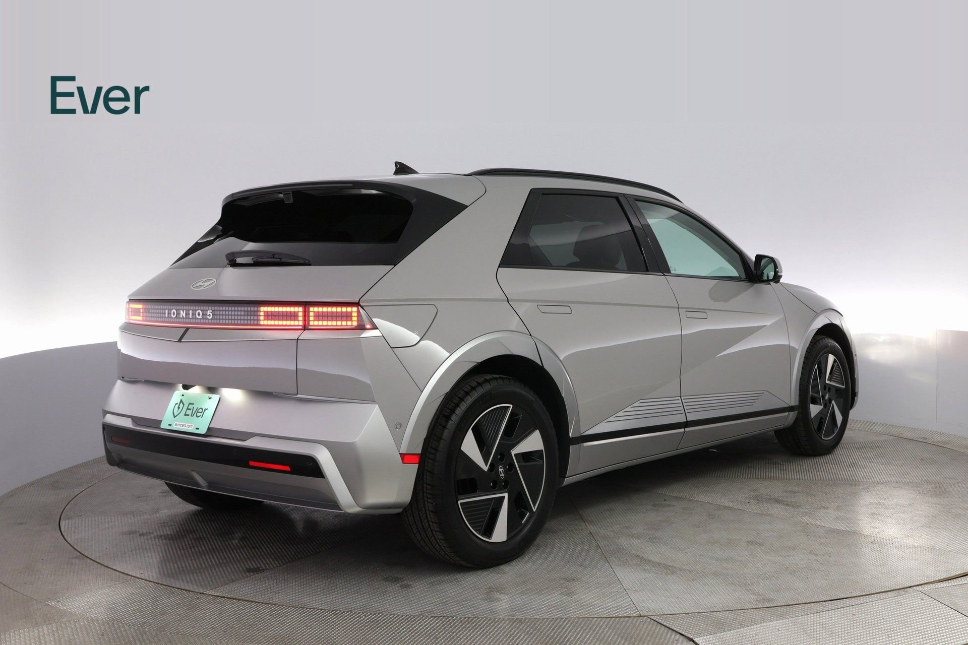 Used 2025 Hyundai Ioniq 5 Limited image 12