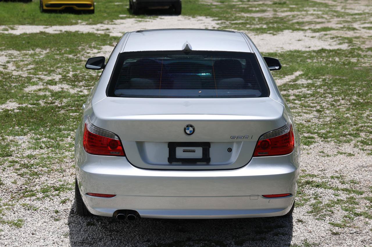 Used 2010 BMW 528i Sedan RWD image 9