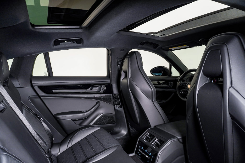 New 2026 Porsche Panamera 4 AWD/4WD image 15