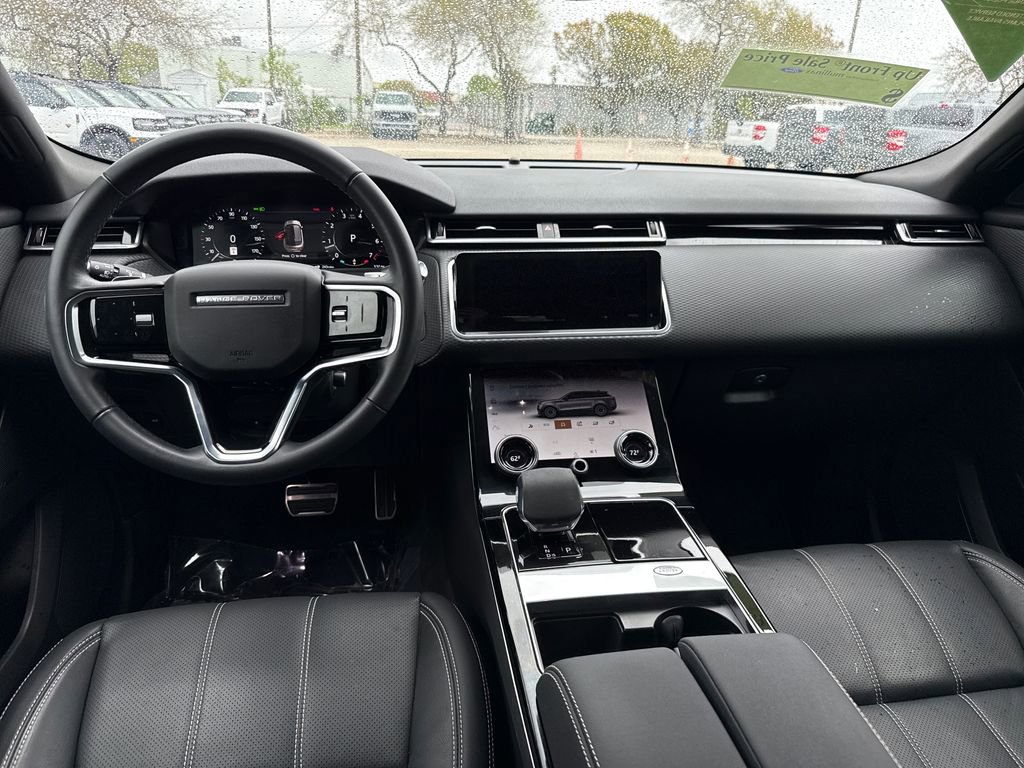 Used 2023 Land Rover Range Rover Velar R-Dynamic S image 5