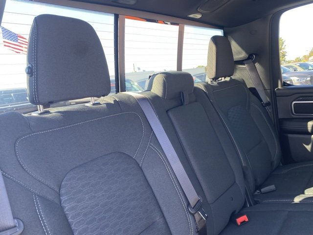New 2026 RAM 1500 4x4 Crew Cab image 31