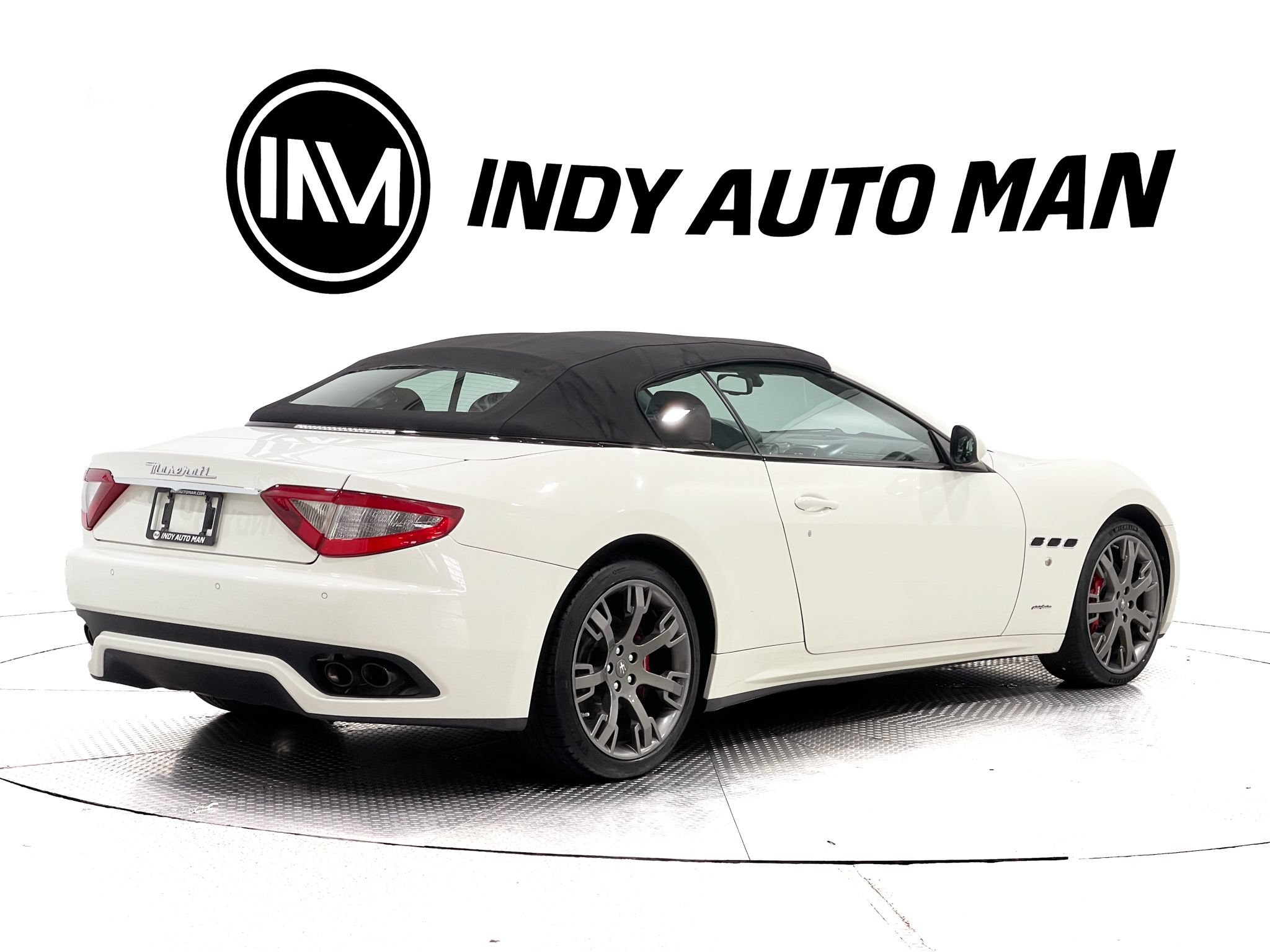 Used 2017 Maserati GranTurismo Convertible RWD image 4