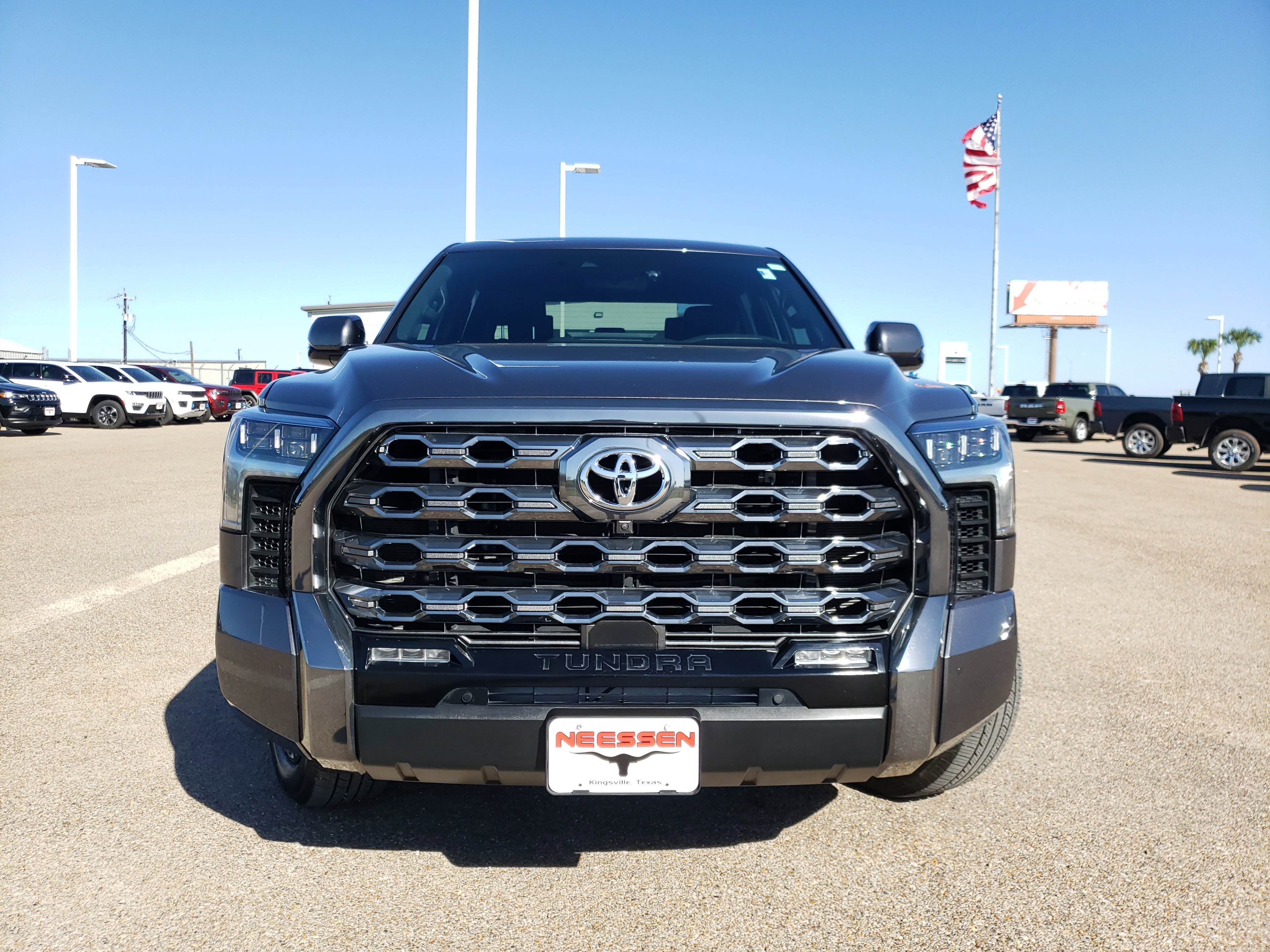 Used 2025 Toyota Tundra Platinum AWD/4WD image 2