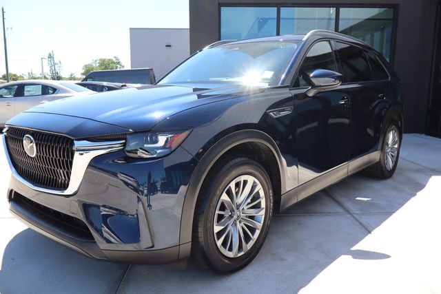 Used 2024 MAZDA CX-90 Plug-In Hybrid w/ Preferred AWD/4WD image 8