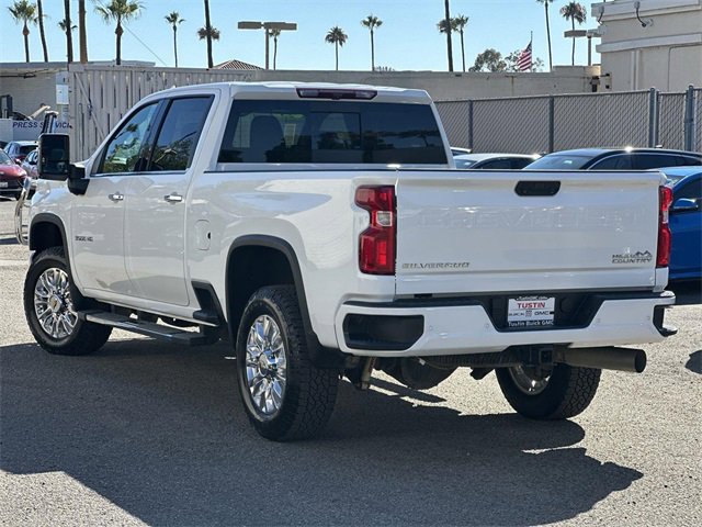 Used 2023 Chevrolet Silverado 3500 High Country image 6
