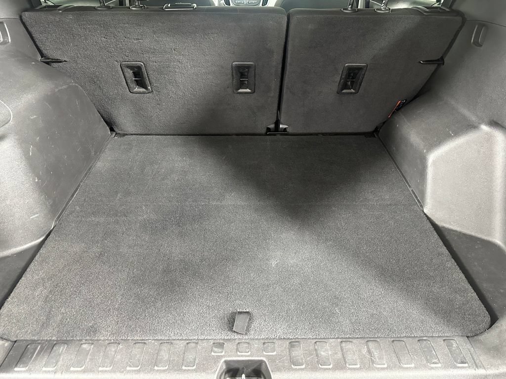 Used 2023 Chevrolet Equinox LT w/ Driver Convenience Package FWD image 27