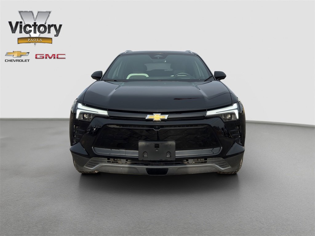 Used 2024 Chevrolet Blazer EV LT image 2