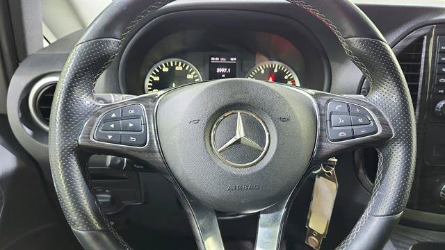 Used 2016 Mercedes-Benz Metris Passenger image 14