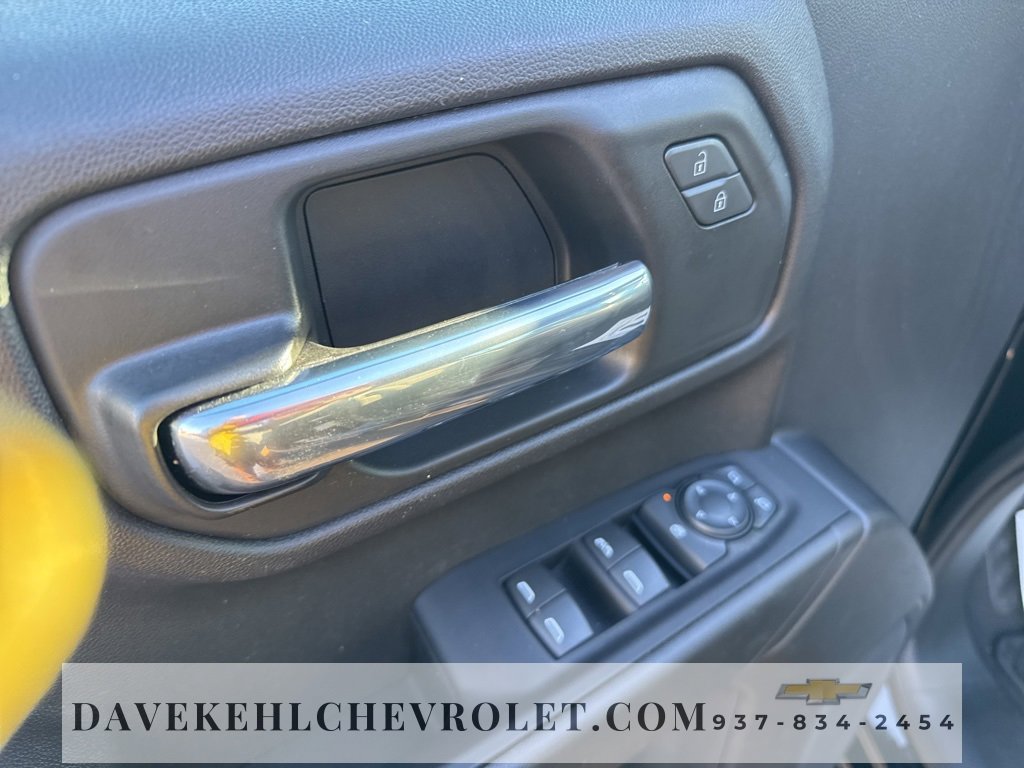 Used 2022 Chevrolet Silverado 1500 Custom image 9