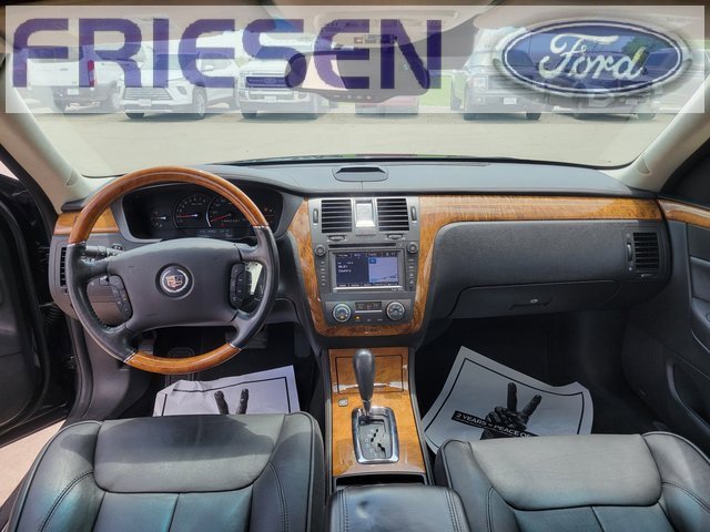 Used 2010 Cadillac DTS Platinum image 17