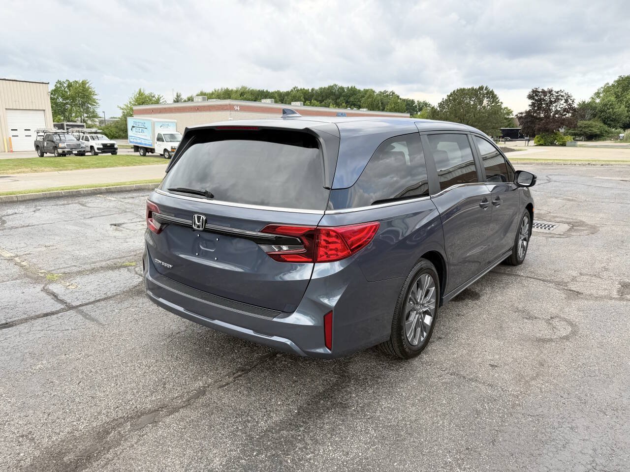 Used 2025 Honda Odyssey EX-L image 5