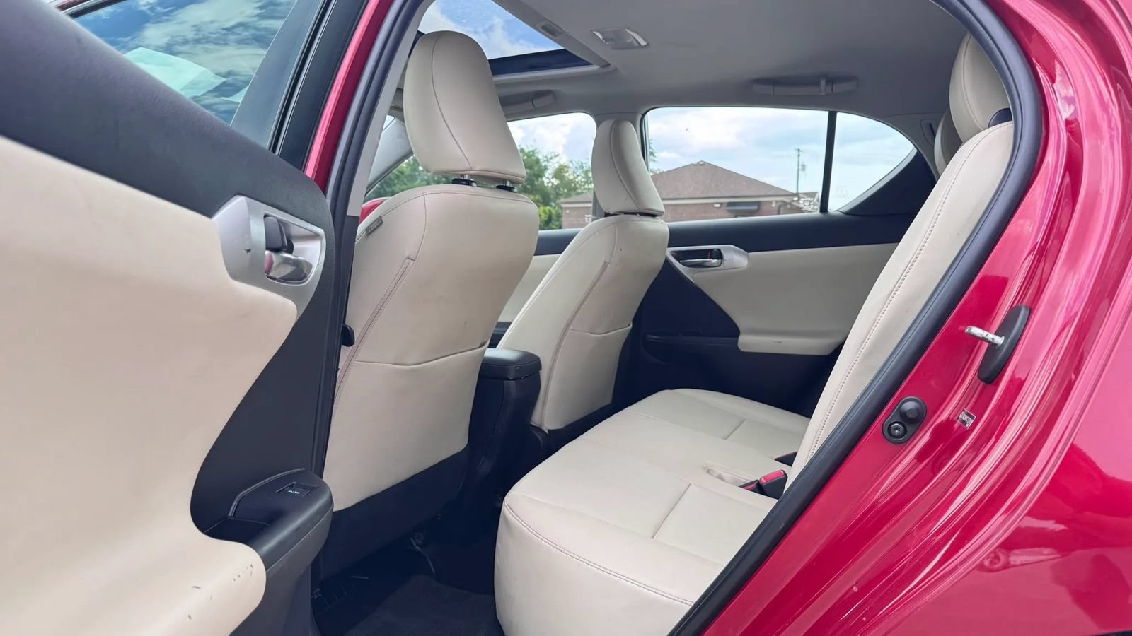 Used 2012 Lexus CT 200h Premium w/ Premium Audio Pkg FWD image 18