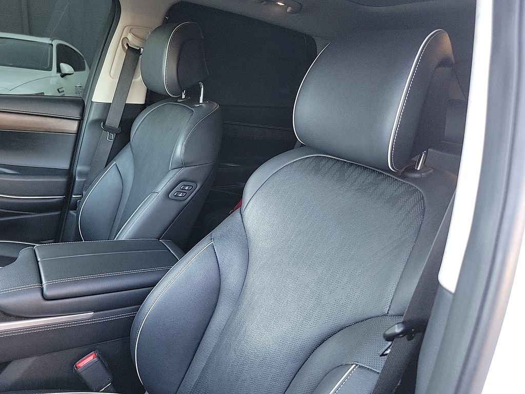 Used 2022 Genesis GV80 2.5T w/ Prestige Package 04 image 17