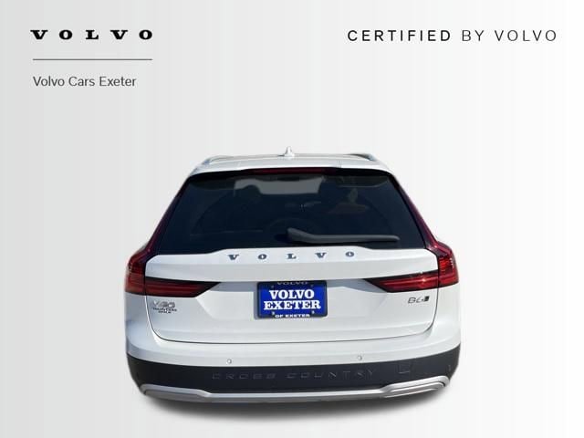 Certified 2025 Volvo V90 B6 Cross Country Ultra w/ Climate Package AWD/4WD image 37