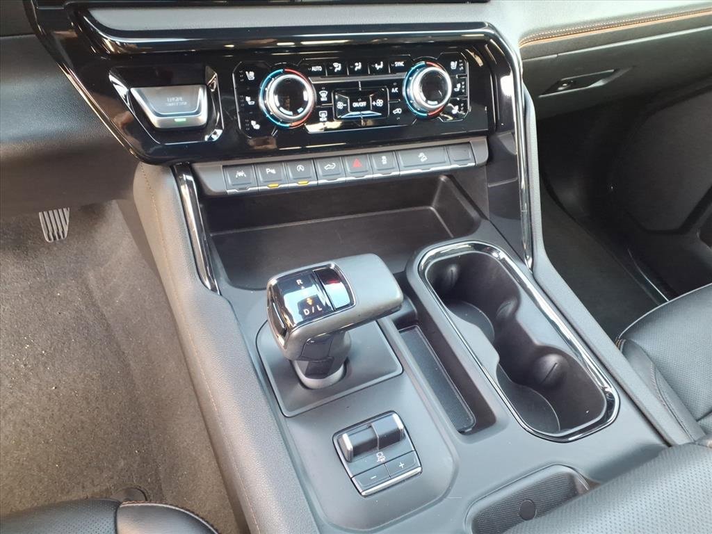 Used 2024 GMC Sierra 1500 AT4 w/ Technology Package image 21