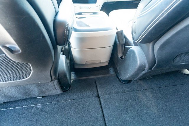 Used 2024 Chrysler Pacifica Touring-L FWD image 35
