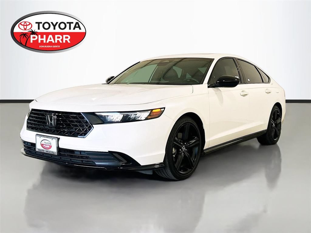 Used 2025 Honda Accord Sport image 1